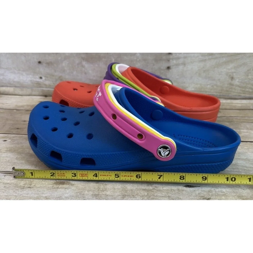 CROCS excellent see